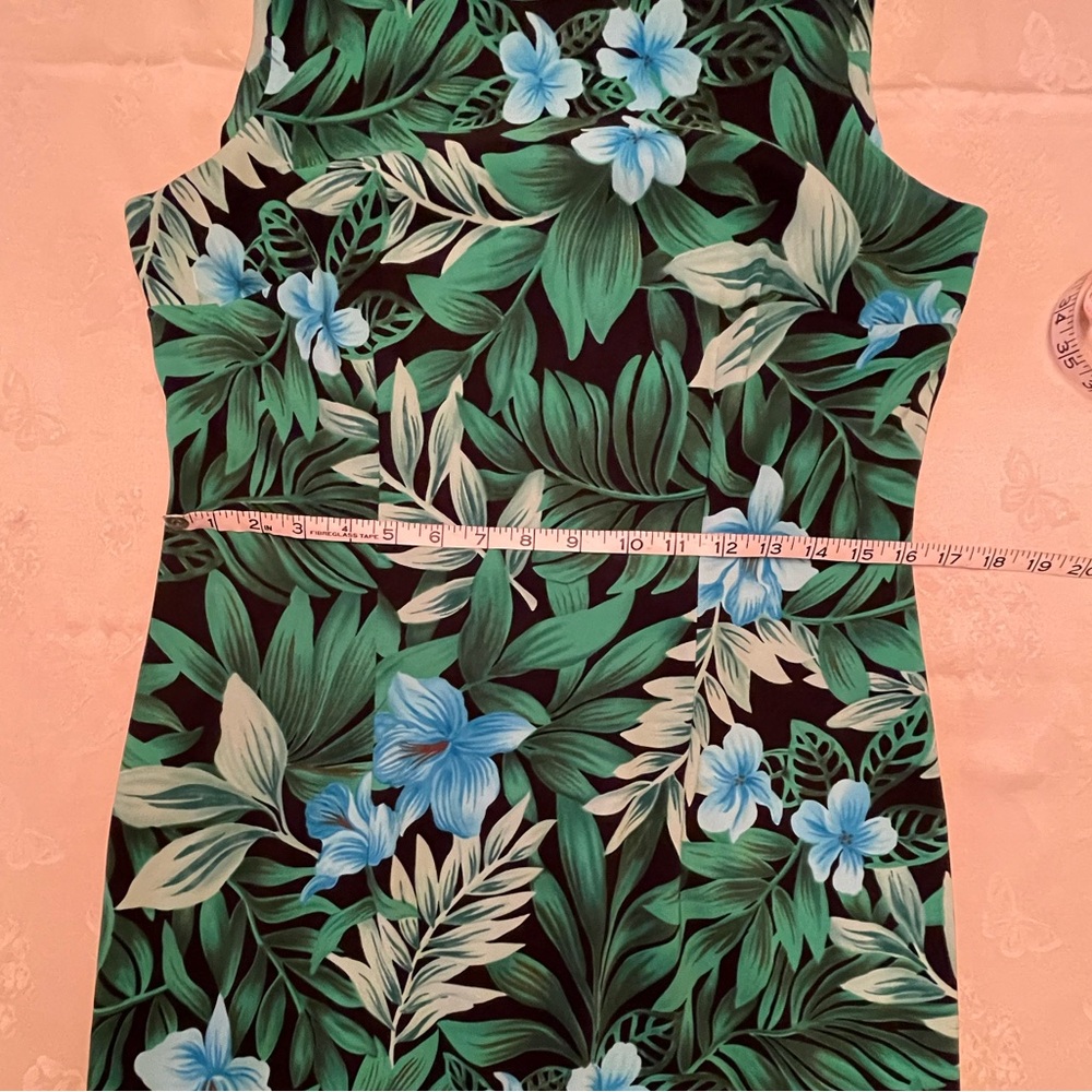 AB Studio - Beautiful, Sleeveless & Tropical Floral Dress - Picture 6 of 7